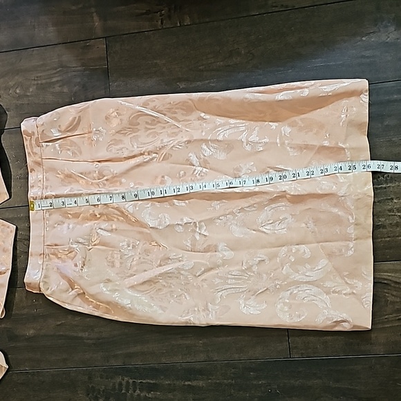 STUNNING URSULA OF SWITZERLAND LIGHT PINK PAISLEY SKIRT SUIT - Picture 7 of 14